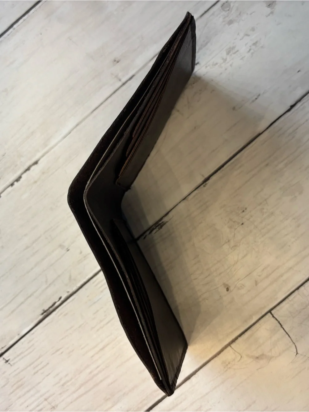 Capra Handmade Leather Slim Wallet